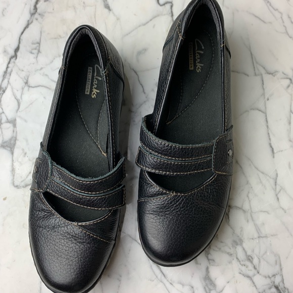 Clarks Ashland Black Leather Mary Jane Shoes - Picture 1 of 6